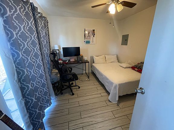 5th image of 4313 Knox Rd APT 403