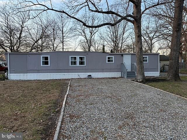 1st image of 34 Briarwood Ln