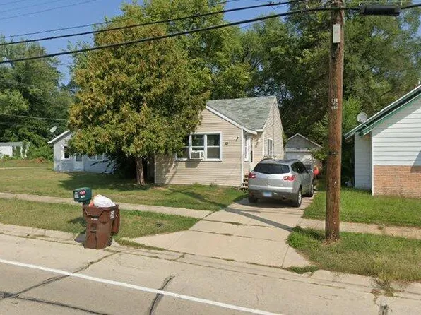 3517 Preston St, Rockford, IL 61102