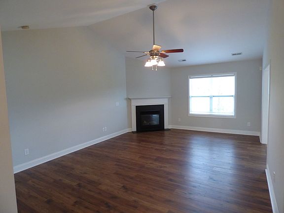5th image of 110 Hillshire Dr