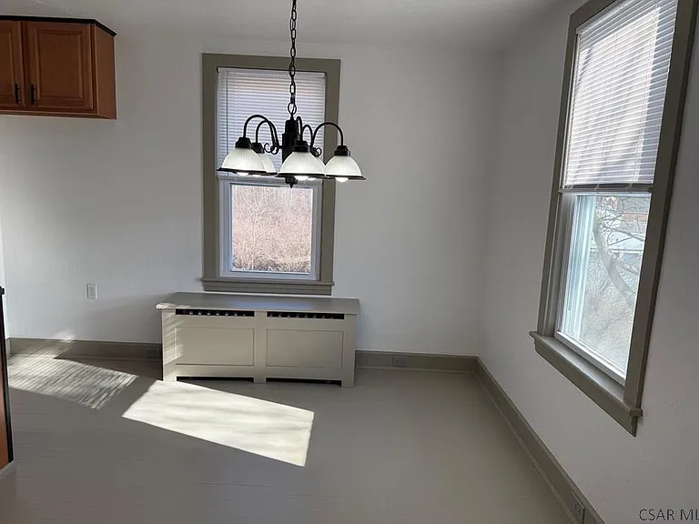 1727R Scalp Ave — Photo 12
