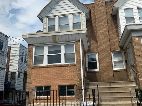 4713 Loring St, Philadelphia, PA 19136