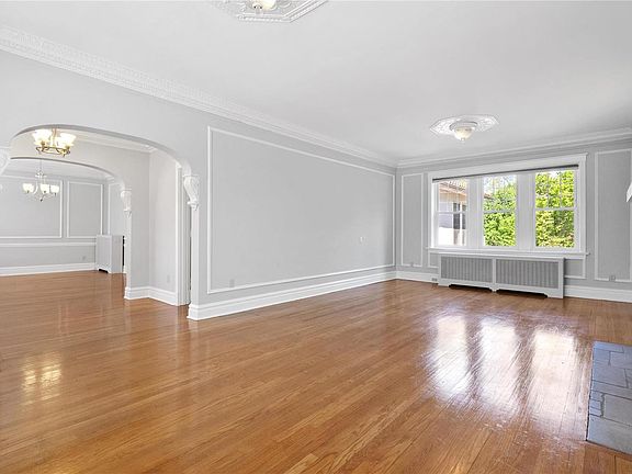 5th image of 7151 Delmar Blvd