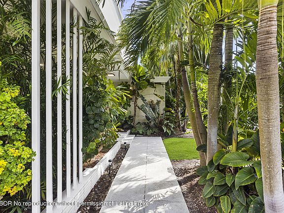 5th image of 205 Jamaica Ln