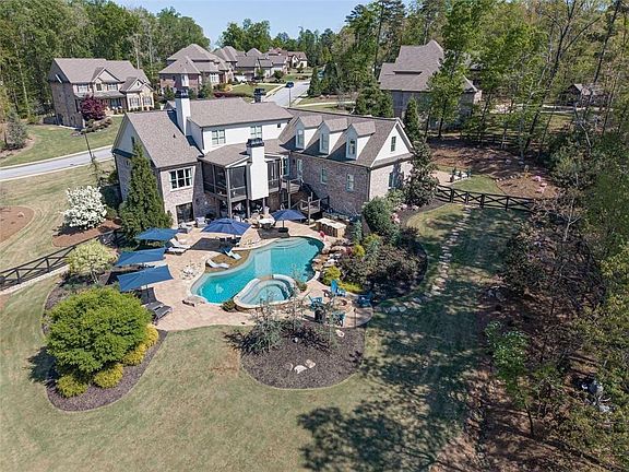3rd image of 4256 Alba Ln
