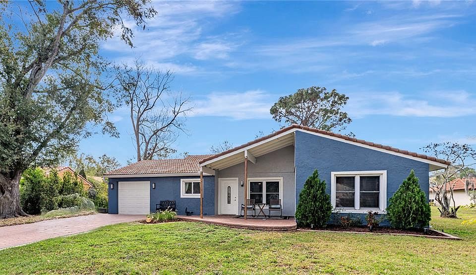 1st image of 10455 Kingbrook Ln