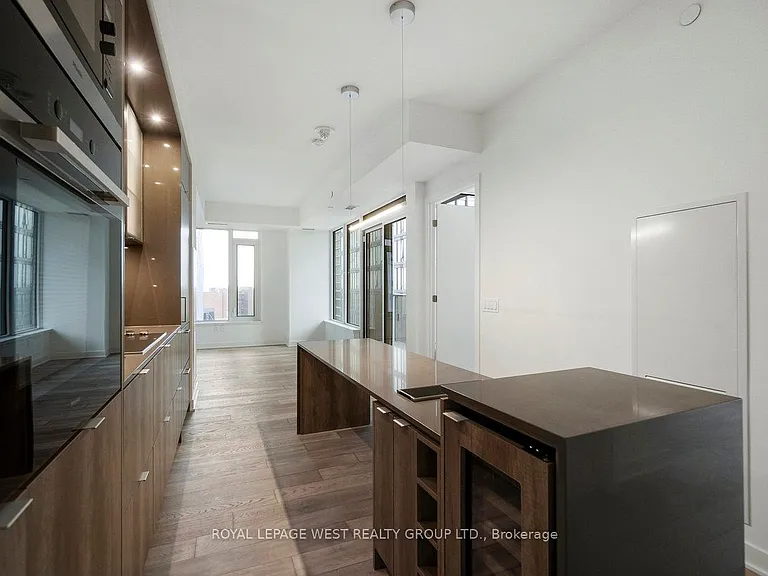 11 Yorkville Ave #1310 — Photo 7