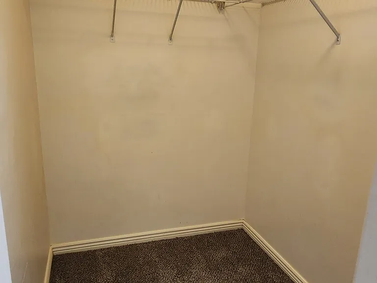 504 N Seven Peaks Blvd #1-207 — Photo 4