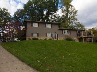1641 Martinsburg Rd, Newark, OH 43055