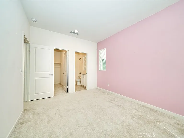 2622 E Embry Ln — Photo 46