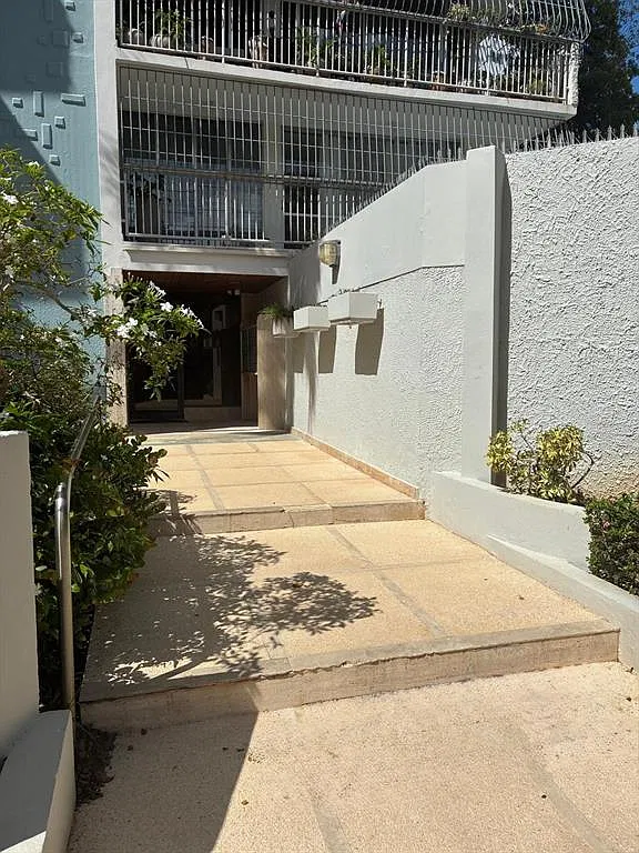 3 bed, 2.0 bath, 1479 sqft, $5,500 — Photo 3