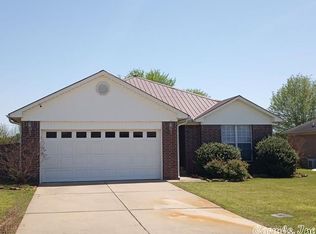 950 Brownstone Dr, Conway, AR 72034