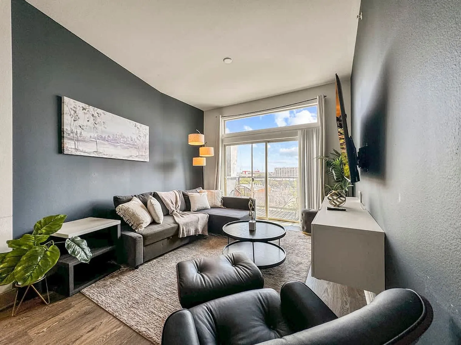 2 bed, 2.0 bath, $3,822 — Photo 4