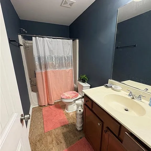 180 Village Green Ct SW #A — Photo 16