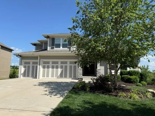 24957 W 114th St, Olathe, KS 66061