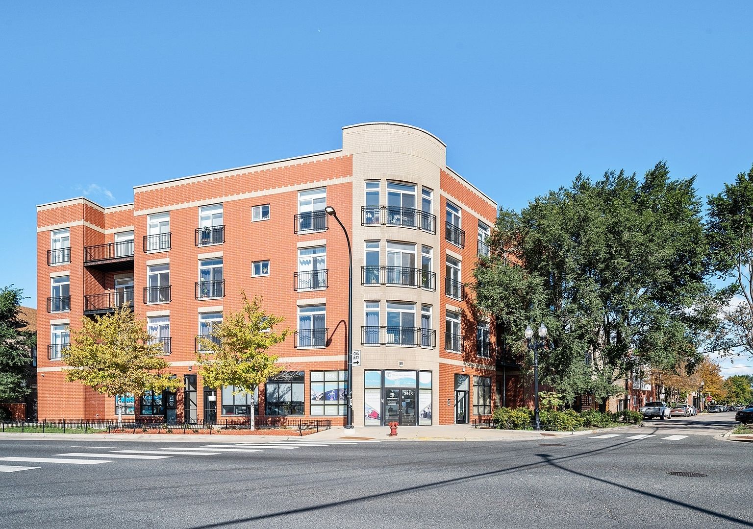 2520 S Oakley Ave UNIT 301, Chicago, IL 60608 | Zillow