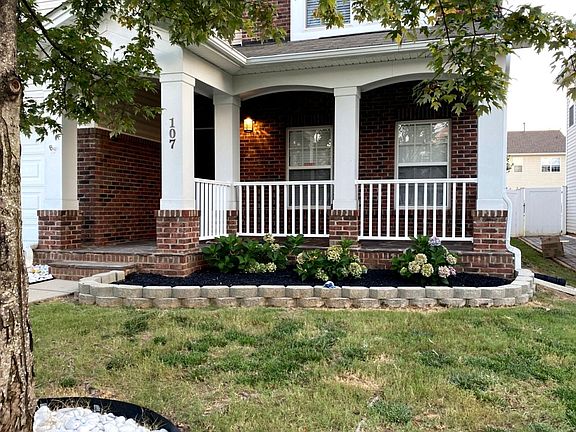 4th image of 107 Glade Valley Ave