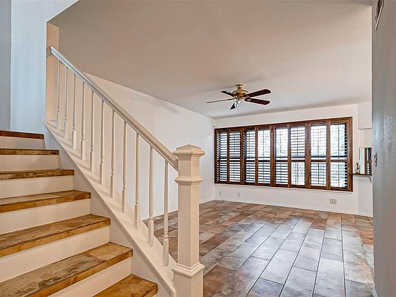 4th image of 9400 Doliver Dr APT 8