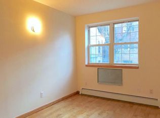 3076 30th St #2R, Astoria, NY 11102