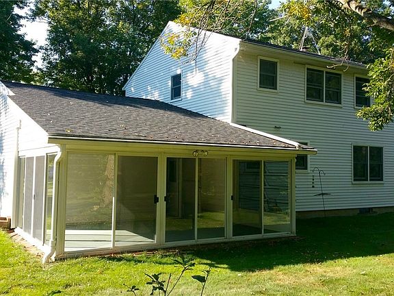2nd image of 30 Dartmouth Dr