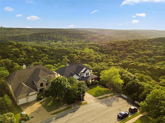 2nd image of 6901 Chalk Hill Dr