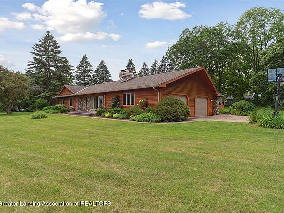 3rd image of 7008 Westgate Dr