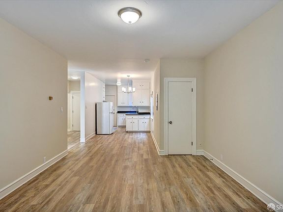 3rd image of 2120 Chestnut St #1