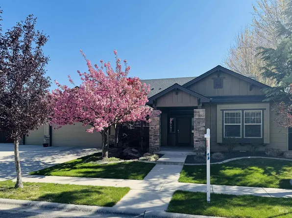 843 E Bonita Canyon St, Meridian, ID 83646