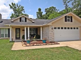 242 Yupon St, Kountze, TX 77625