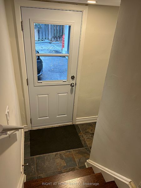 Aurora House for rent - 1 Bedroom — photo 11
