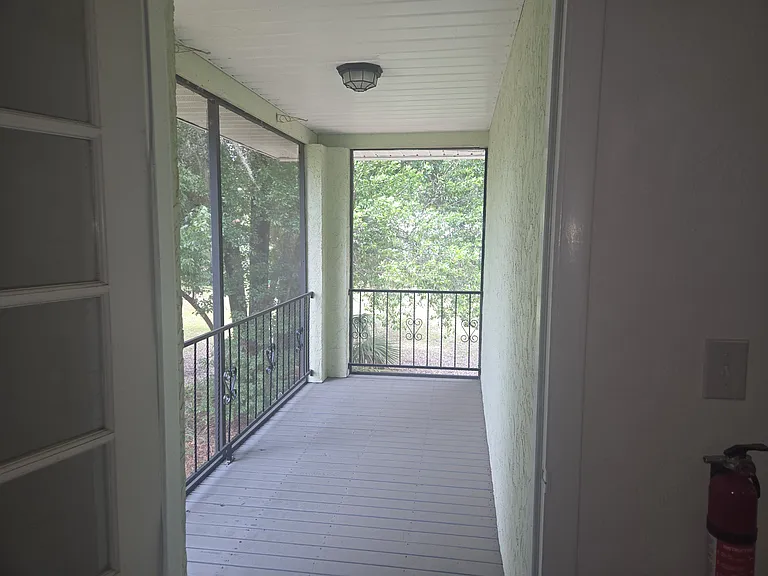 155 S Court St — Photo 9