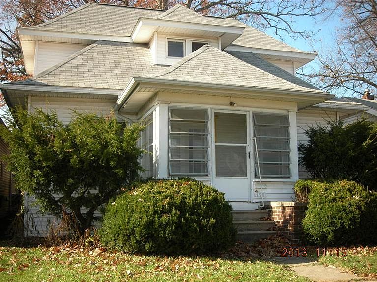 1st image of 1121 S Ironwood Dr