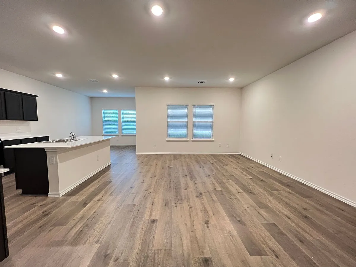 Building Photo - 13156 Sanctuary Dr