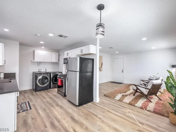2691 San Domingo Ln, Las Vegas, NV 89115