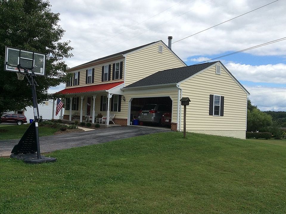 2nd image of 301 Westridge Dr