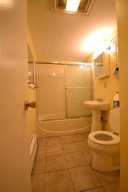 2nd image of 40 Jeffries St APT 1
