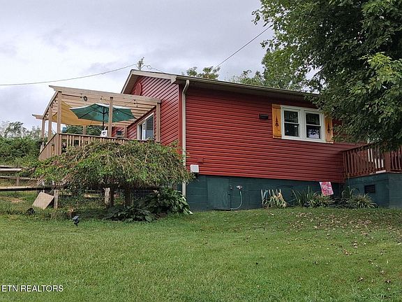 2nd image of 272 Chittum Rd