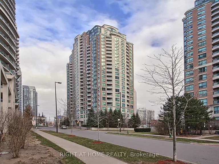 7 Lorraine Dr #1208 — Photo 1
