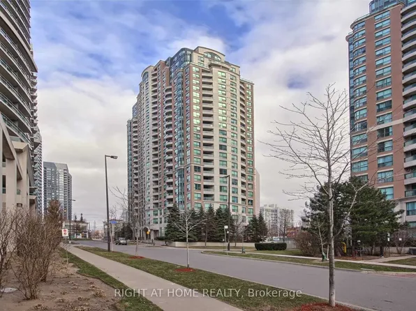 7 Lorraine Dr, Toronto, ON