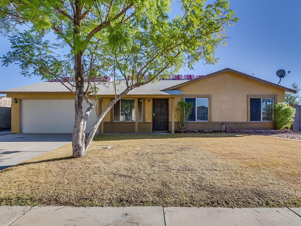 1st image of 1551 N Rowen