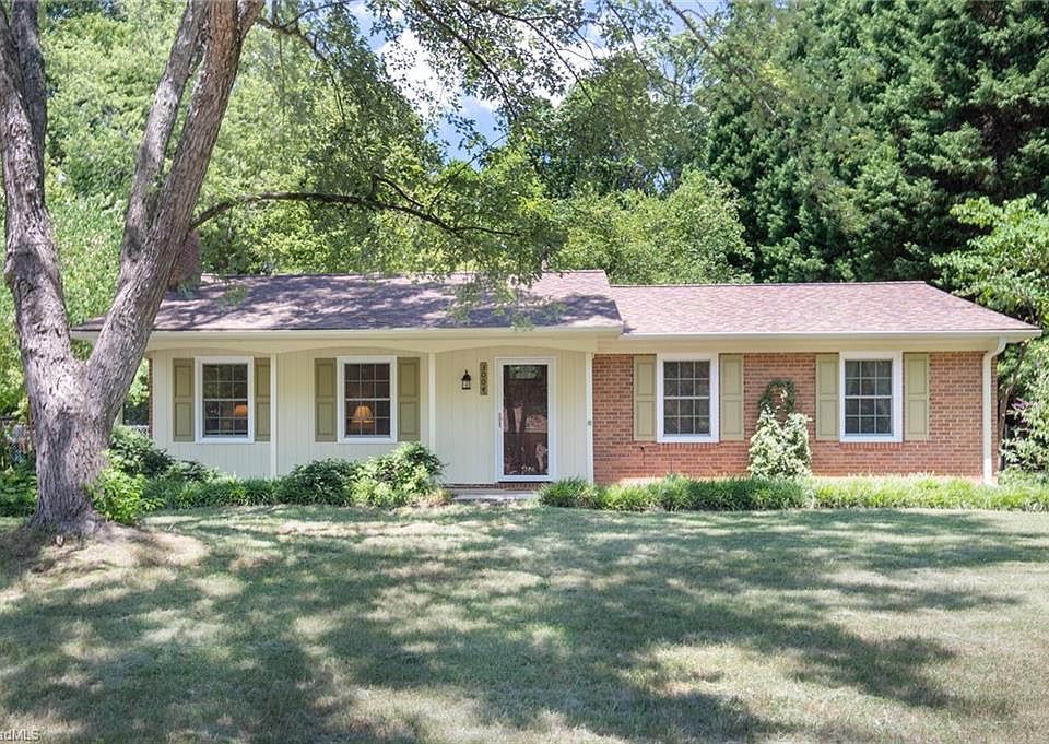 1st image of 3004 Beaconwood Dr