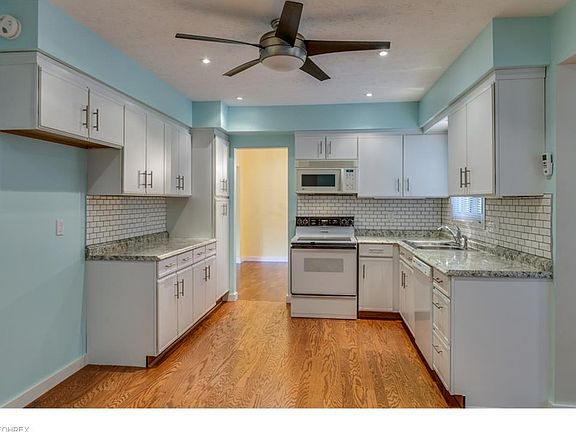 4th image of 475 Catlin Dr