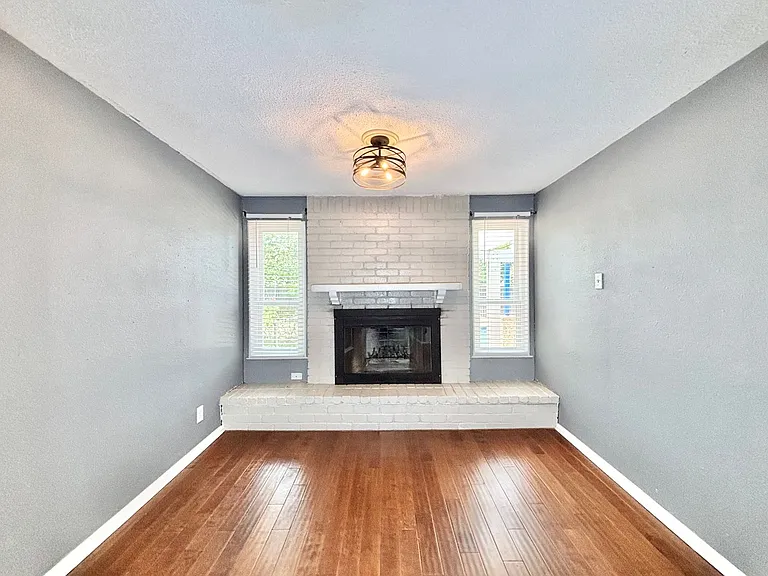 7015 Forest Pne — Photo 9