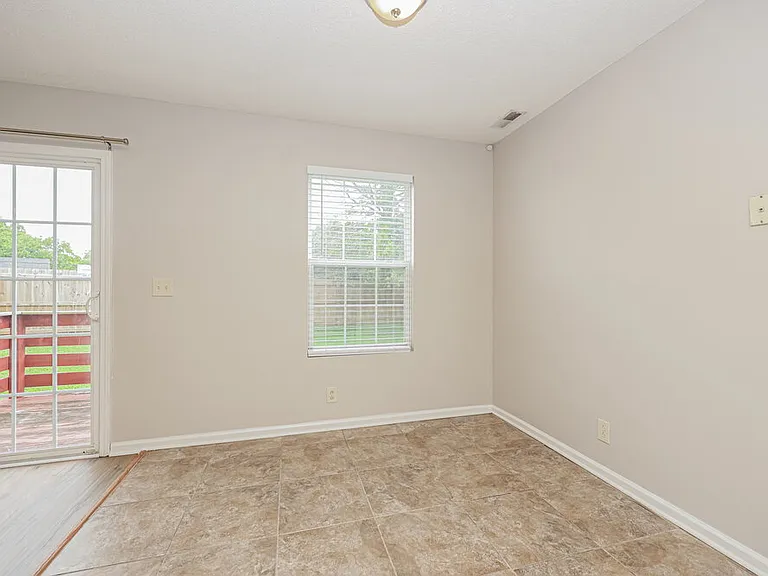 1936 Turnberry Ct — Photo 7