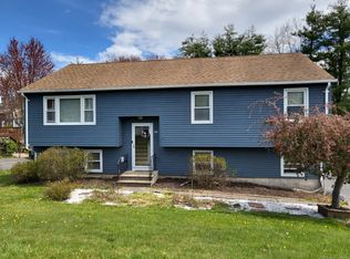 100 Diane Ln, Bristol, CT 06010