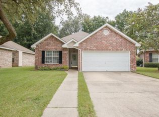 2436 Cotton Dr, Gulfport, MS 39507