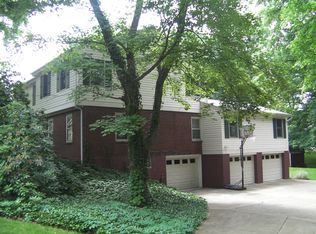 1400 Pennsylvania Ave, Oakmont, PA
