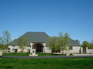 3115 NE 1st St, Moore, OK 73160