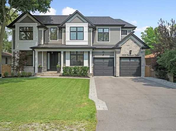 1225 Baldwin Dr, Oakville, ON L6J 2W4