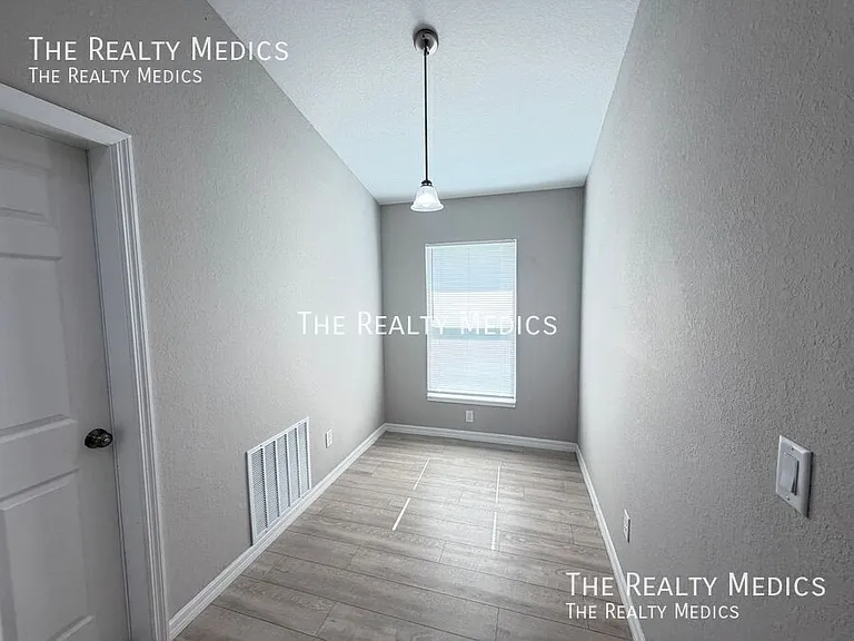 214 Locust Pass Trce — Photo 13